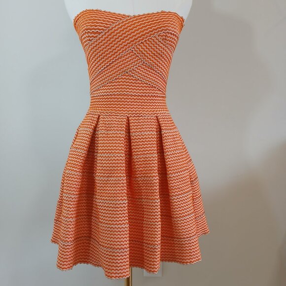 Akira Chicago Black Label Fit & Flare Mini Dress Women' Size M Orange Strapless - Picture 2 of 6